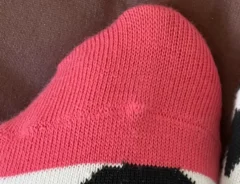 「年考えなよ」　娘の言葉に落ち込む母、履いていた靴下が…？「笑い転げた」