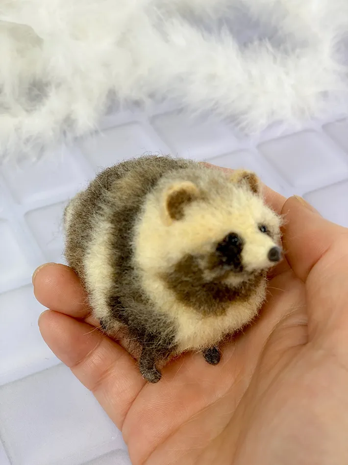 タヌキのぬいぐるみ