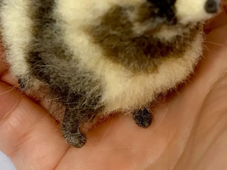 フェルトのタヌキ