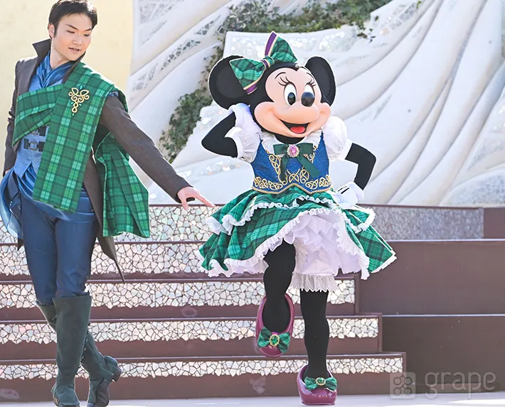 東京ディズニーシー新規ショー『ダンス・ザ・グローブ！』のミニーマウス（撮影:grape編集部）