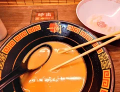 頼んだ替玉が来なくて？　店員に声をかけると…思わぬ事態に「サービスがすごい」「応援したくなる」