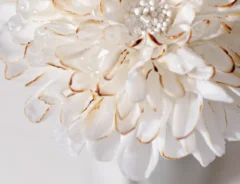 砂糖で作ったダリアの写真