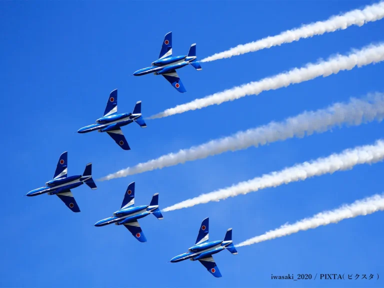 ブルーインパルスの写真