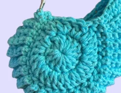 かぎ針編みで作ったのは？　神秘的な作品に「知らなかった」「可愛すぎ」