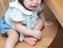 食事中の義父の一言で、娘がギャン泣き　すると義母が「もしかして…」