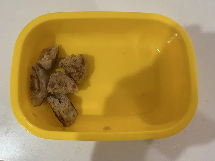 ポテトが詰まった弁当の写真