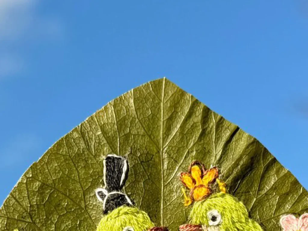 葉っぱの刺繍アート