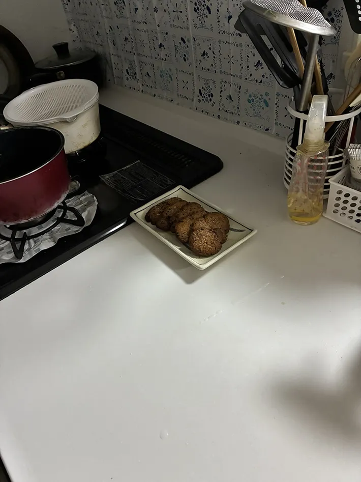 さつま揚げにそっくりなクッキーの写真