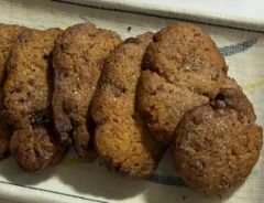 「もうそれにしか見えない」　作ったクッキーに騙されたワケ「笑った」「皿のせいすぎ」