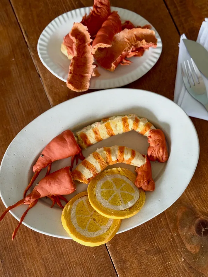 エビそっくりなパンの写真