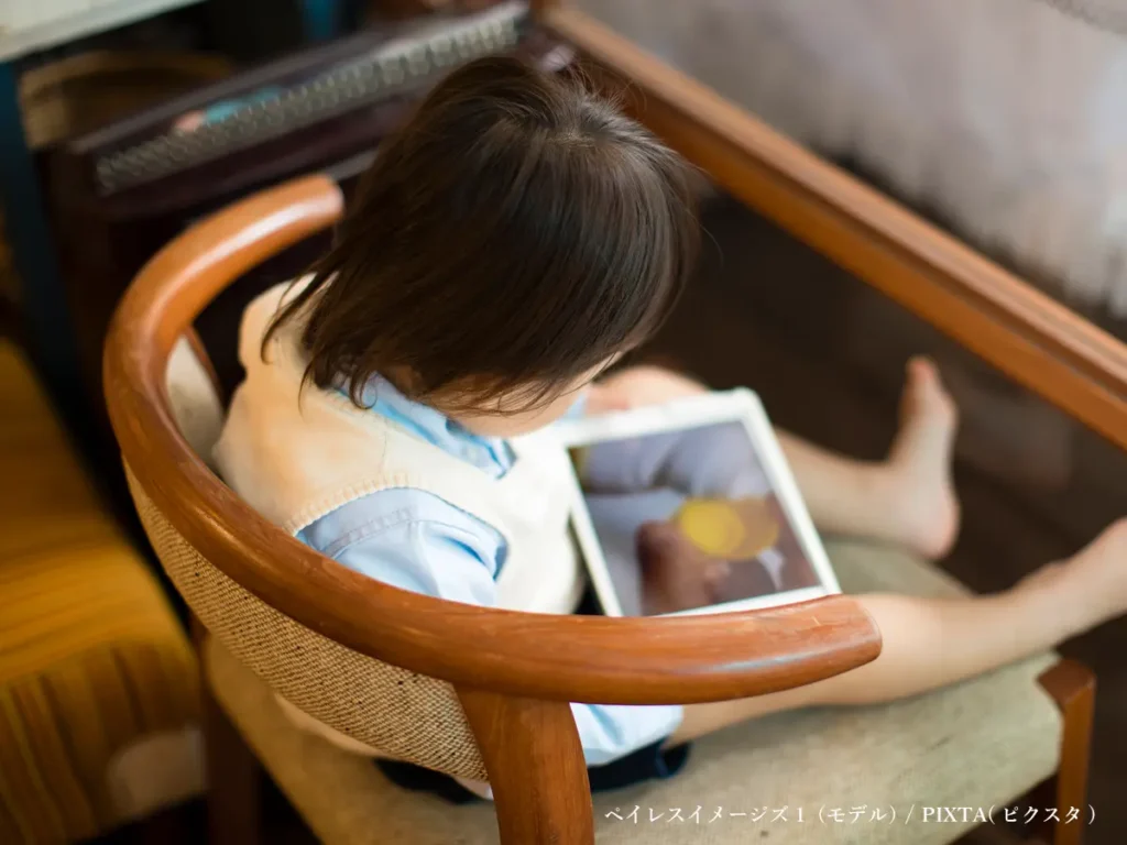 飲食店の子供イメージ写真
