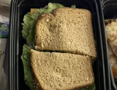 「しっかり食べてね」夫が渡した弁当の写真